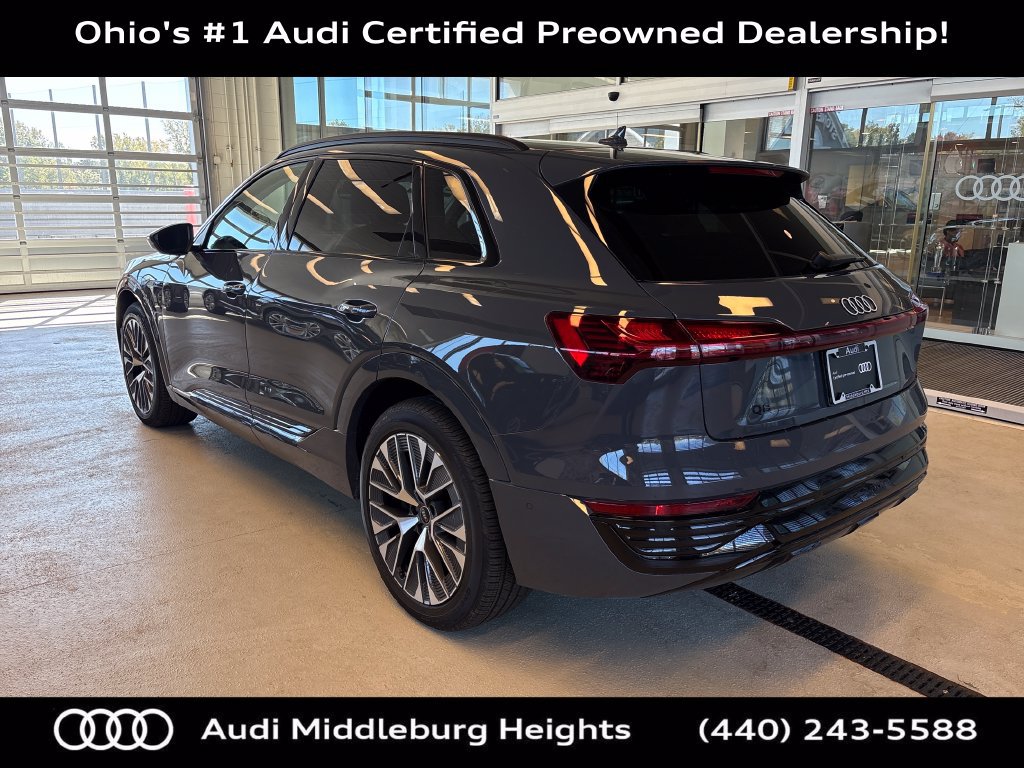 Used 2024 Audi Q8 e-tron Premium Plus AWD/4WD image 5
