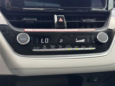 Used 2026 Toyota Corolla LE FWD image 6