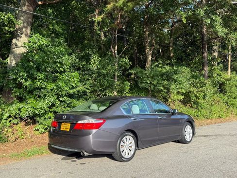 Used 2014 Honda Accord EX image 9