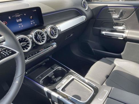 New 2026 Mercedes-Benz GLB 250 4MATIC image 30