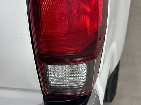 Used 2022 Toyota Tacoma SR5 RWD image 30