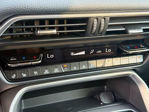 New 2026 MAZDA CX-90 Plug-In Hybrid w/Premium Sport AWD/4WD image 38