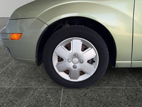 Used 2007 Ford Focus S FWD image 20