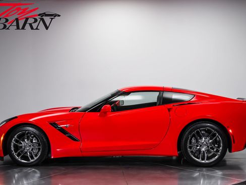 Used 2015 Chevrolet Corvette Stingray Coupe RWD image 10