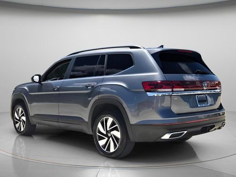 Certified 2024 Volkswagen Atlas SE FWD image 4