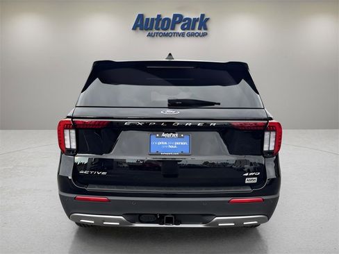 New 2025 Ford Explorer Active w/ Active Comfort Package image 6
