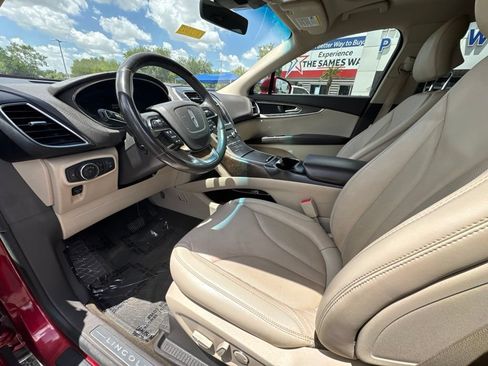 Used 2019 Lincoln Nautilus Select FWD image 13