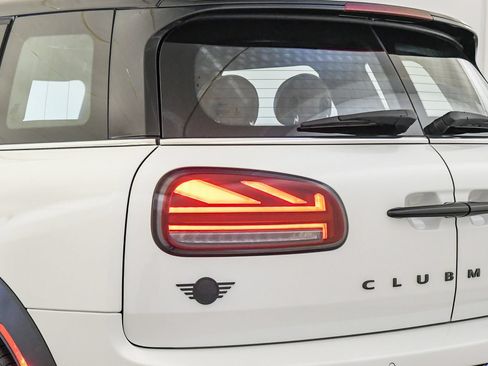 Used 2024 MINI Cooper Clubman S w/ Signature Upholstery Package FWD image 12