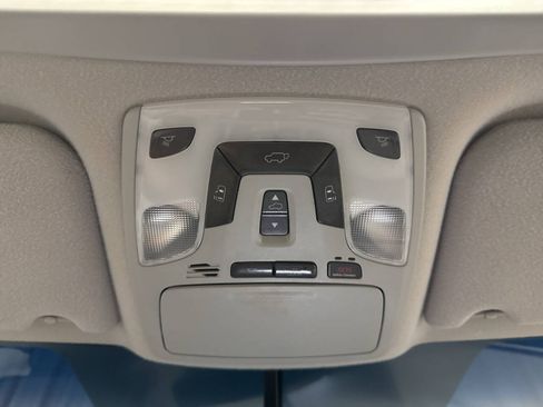 Used 2011 Toyota Sienna XLE w/ Premium Pkg AWD/4WD image 19