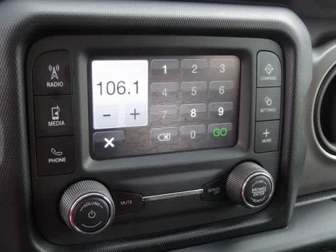 Used 2019 Jeep Wrangler Sport AWD/4WD image 21