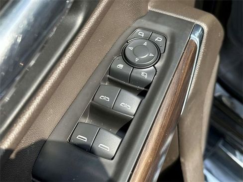 Used 2021 GMC Sierra 1500 SLT w/ SLT Premium Package image 12