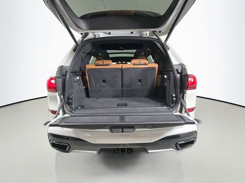 Used 2021 BMW X7 M50i image 28