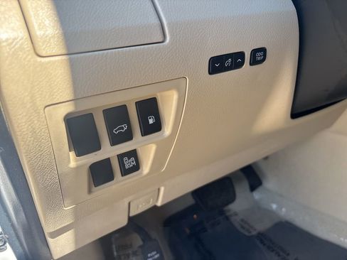 Used 2015 Lexus RX 450h AWD image 16