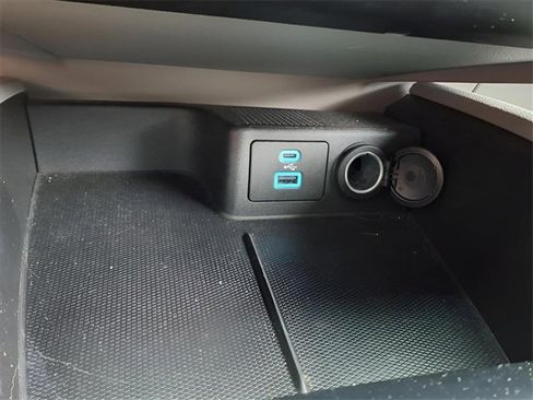 Used 2023 Ford Escape Active image 25