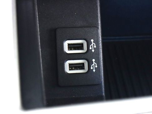 Used 2019 Ford F150 Lariat w/ Equipment Group 502A Luxury image 33