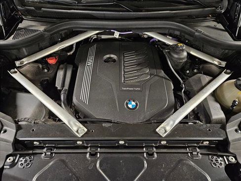 Used 2021 BMW X7 xDrive40i w/ Parking Assistance Package image 23