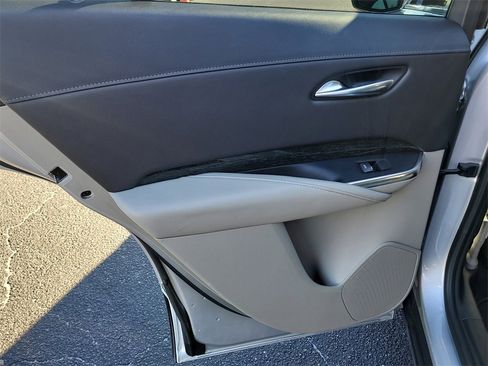Used 2022 Cadillac XT4 Premium Luxury w/ Safety Alert Package image 10