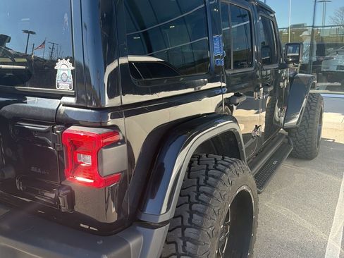 Used 2018 Jeep Wrangler Unlimited Rubicon image 14