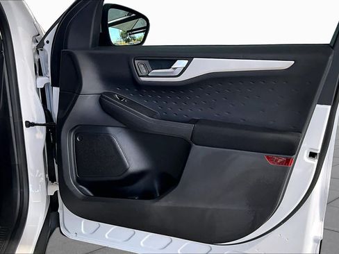 Used 2020 Ford Escape SE FWD image 23