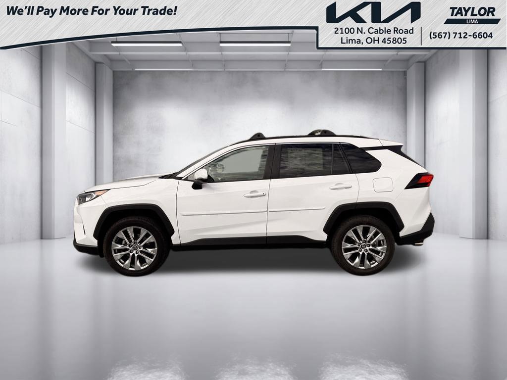 Used 2020 Toyota RAV4 XLE Premium w/ All Weather Liner Package FWD image 17