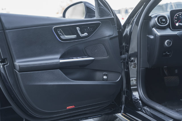 Certified 2025 Mercedes-Benz C 300 4MATIC Sedan image 36