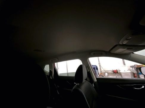 Used 2018 Nissan Rogue SV AWD/4WD image 21