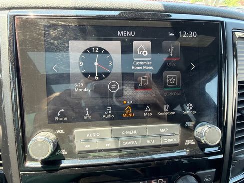 Used 2022 Nissan Titan PRO-4X w/ Pro-4x Convenience Package AWD/4WD image 15