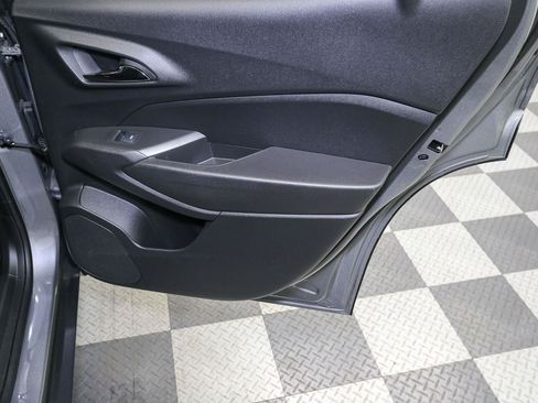 Used 2025 Chevrolet Trax ACTIV w/ Sunroof Package FWD image 22