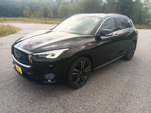 Used 2021 INFINITI QX50 Luxe w/ Appearance Package image 1