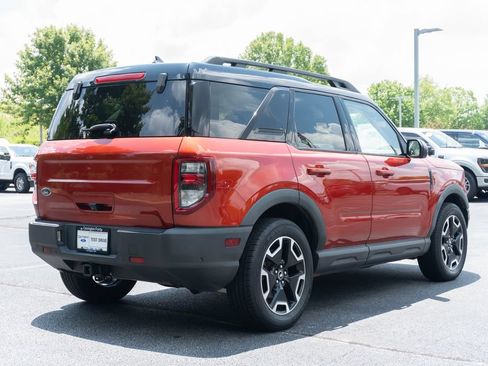 Used 2022 Ford Bronco Sport Outer Banks w/ Tech Package AWD/4WD image 9