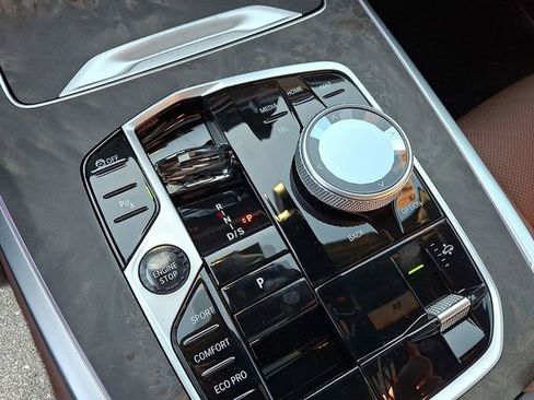 New 2026 BMW X7 xDrive40i w/ Executive Package image 14