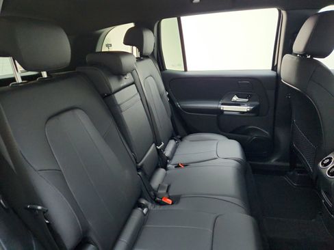 New 2026 Mercedes-Benz GLB 250 image 21