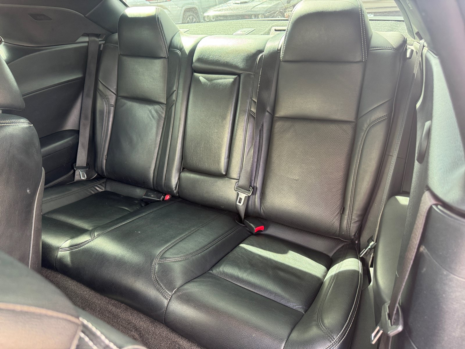 Used 2015 Dodge Challenger SRT w/ Technology Group RWD image 16