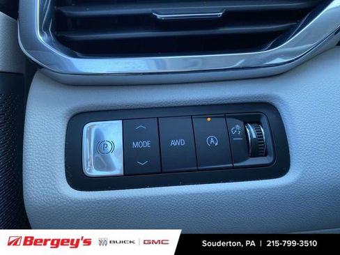 Certified 2025 GMC Acadia Denali w/ Super Cruise Package AWD/4WD image 21