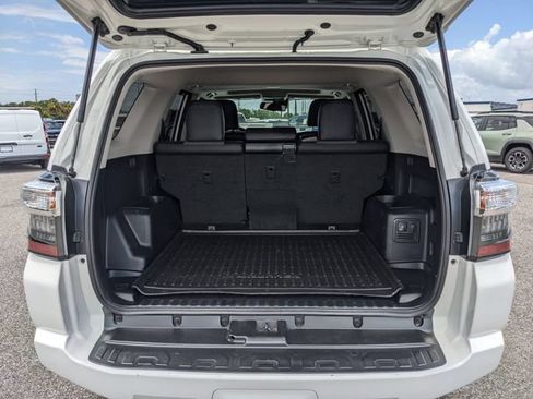 Used 2022 Toyota 4Runner SR5 Premium RWD image 13