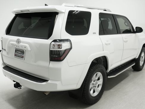 Used 2015 Toyota 4Runner SR5 RWD image 4