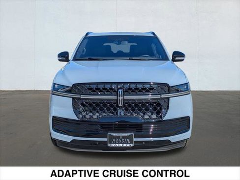 Used 2025 Lincoln Navigator Reserve w/ Jet Appearance Package image 8