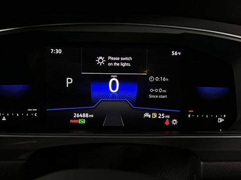 Used 2023 Volkswagen Tiguan SE image 17