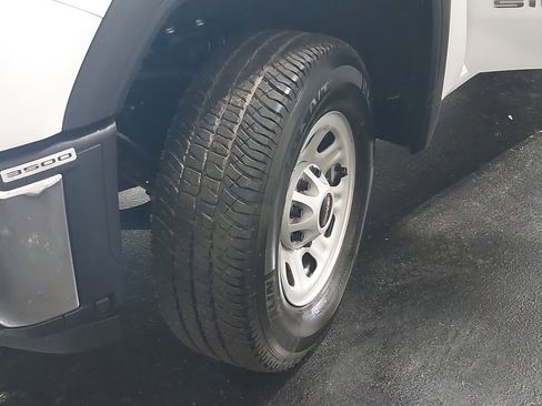 New 2026 GMC Sierra 3500 Pro w/ Convenience Package image 31