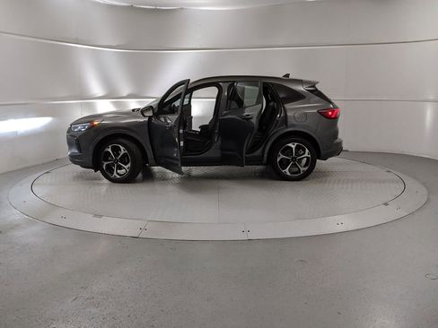 Certified 2024 Ford Escape ST-Line Elite image 12