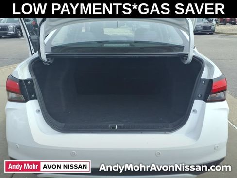 Used 2023 Nissan Versa S FWD image 9