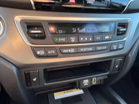 Used 2021 Honda Pilot Special Edition image 24