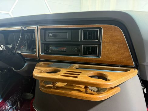 Used 1988 Ford E-150 and Econoline 150 RWD image 24