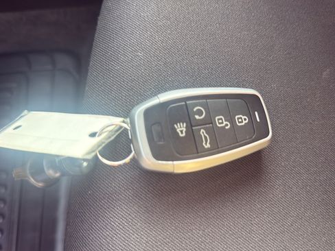 Used 2023 Chevrolet Malibu LS FWD image 25