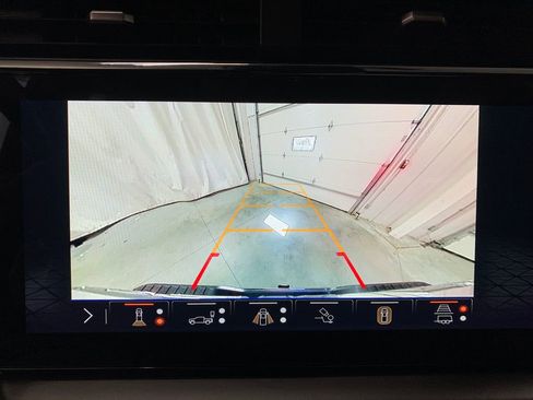 Used 2024 GMC Sierra 3500 Denali Ultimate image 8