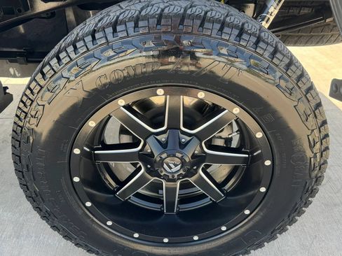 Used 2021 Ford F150 Platinum w/ Equipment Group 701A High AWD/4WD image 19
