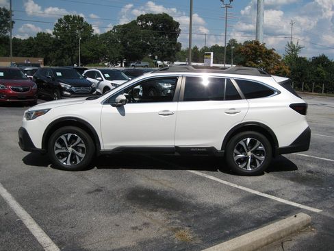 Used 2022 Subaru Outback Limited w/ Popular Package #2 AWD/4WD image 7