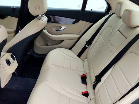 Used 2018 Mercedes-Benz C 300 Sedan w/ Premium Package image 21