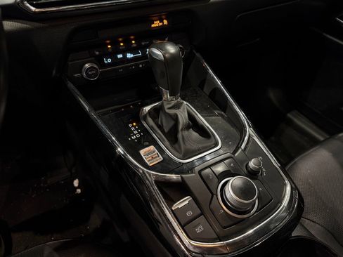 Used 2023 MAZDA CX-9 Touring image 12