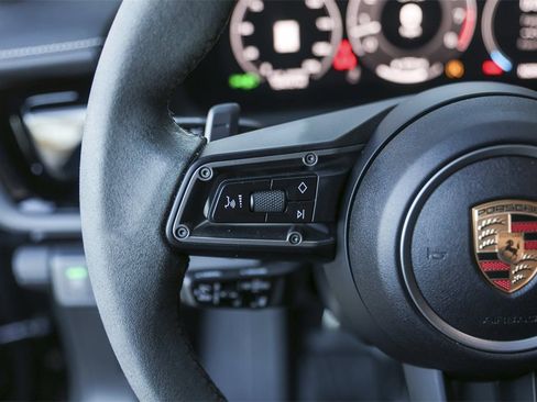 Certified 2025 Porsche Panamera GTS image 21